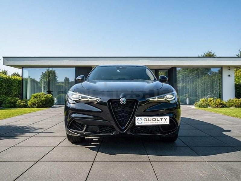 Usado Alfa Romeo Stelvio Veloce 210 CV (154 kW) 2024 Negro SUV