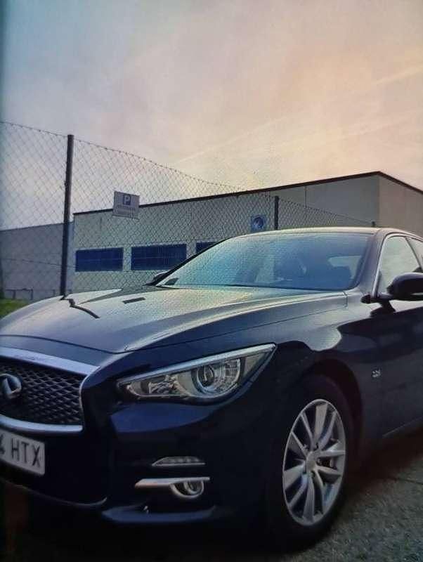 Usado Infiniti Q50 170 CV (125 kW) 2013 Negro Berlina