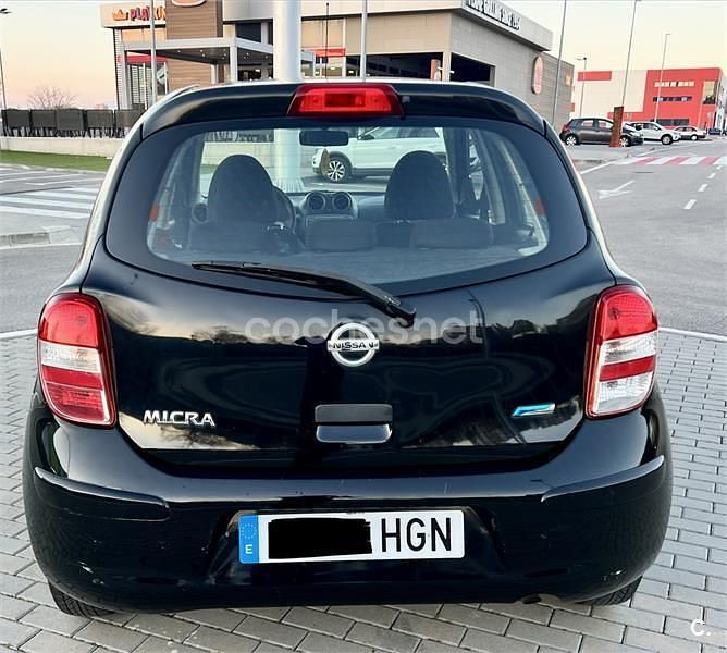 Usado Nissan Micra Premium Edition 80 CV (58 kW) 2011 Negro Utilitario