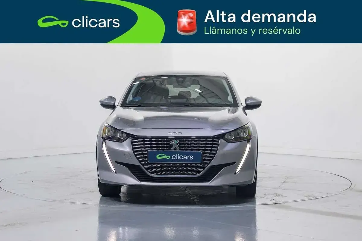 Usado Peugeot e-208 Allure 100 kW (136 CV) 2021 Gris Utilitario