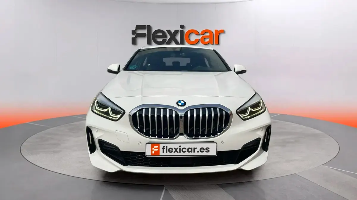 Usado BMW 118 136 CV (100 kW) 2021 Blanco Berlina