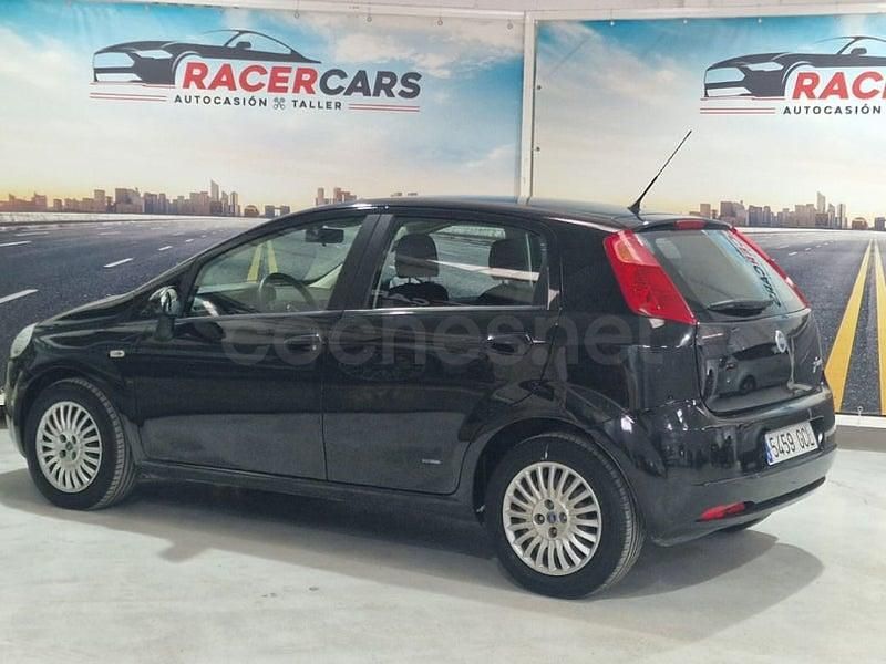 Usado Fiat Grande Punto Sport 95 CV (69 kW) 2008 Negro Utilitario
