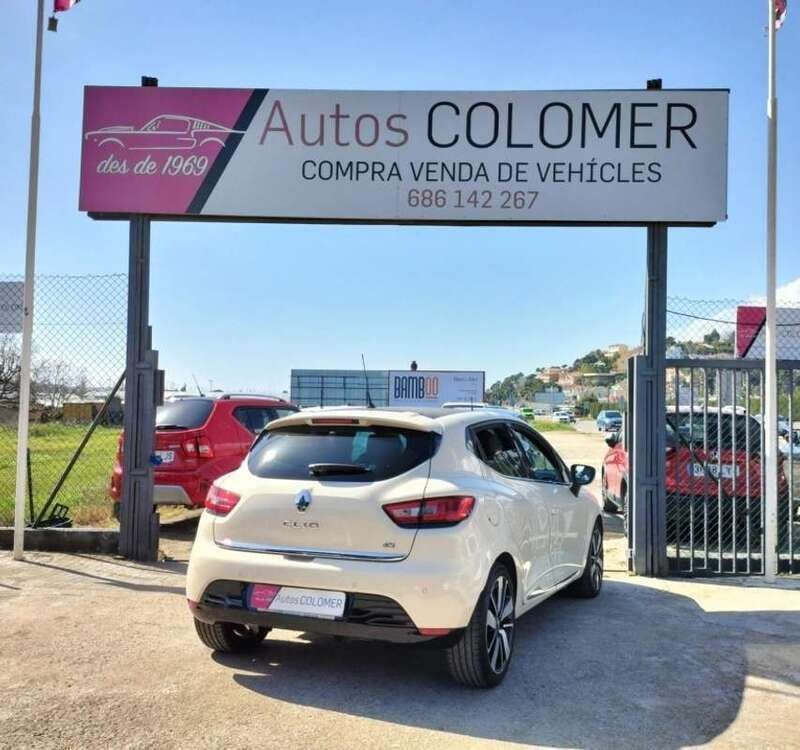 Usado Renault Clio IV Expression 90 CV (66 kW) 2016 Beige Utilitario