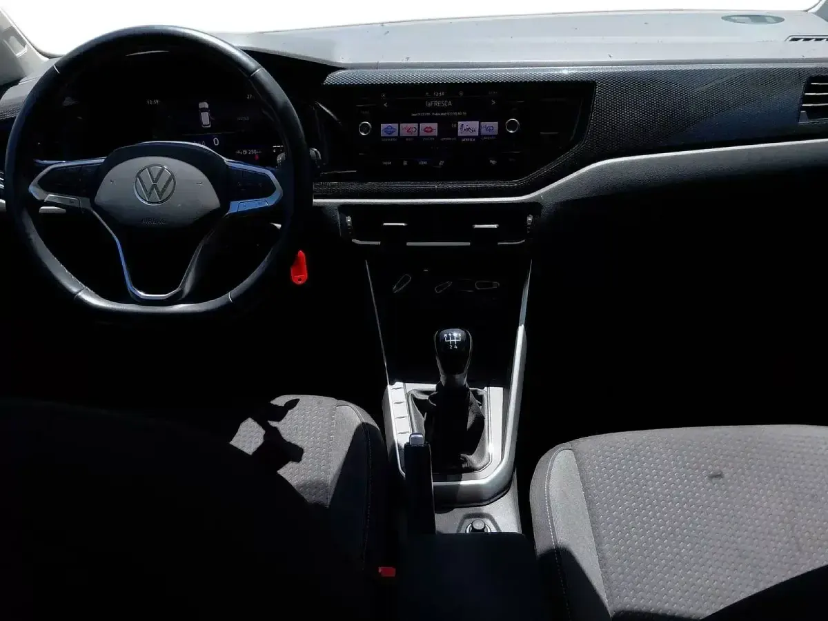 Usado VW Polo Life 95 CV (69 kW) 2022 Utilitario
