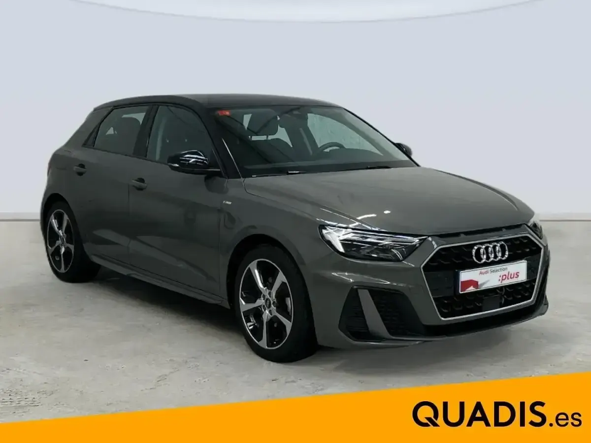 Usado Audi A1 110 CV (80 kW) 2022 Gris SUV