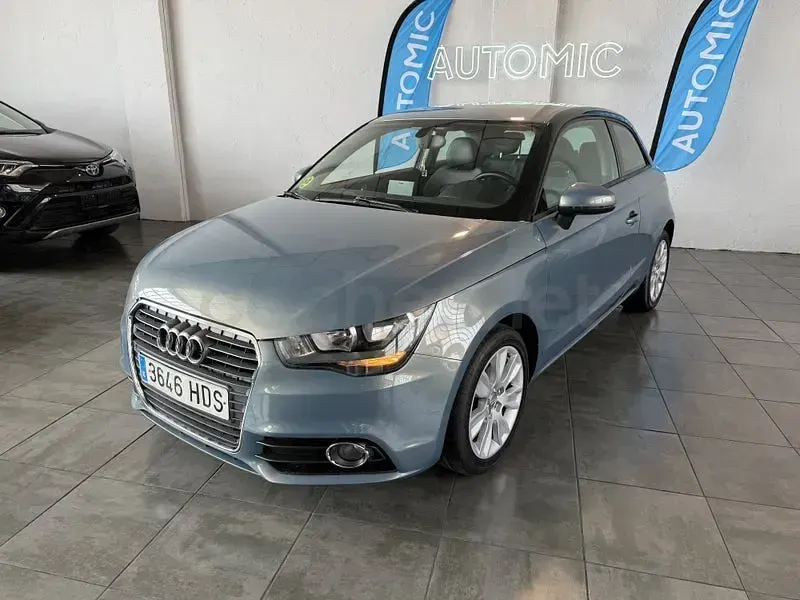 Usado Audi A1 Attraction 105 CV (77 kW) 2013 Azul Utilitario