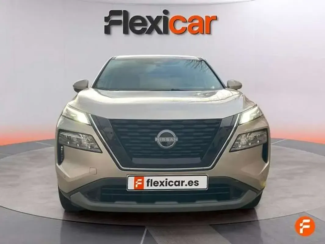 Usado Nissan X-Trail Acenta 213 CV (156 kW) 2025 Beige SUV