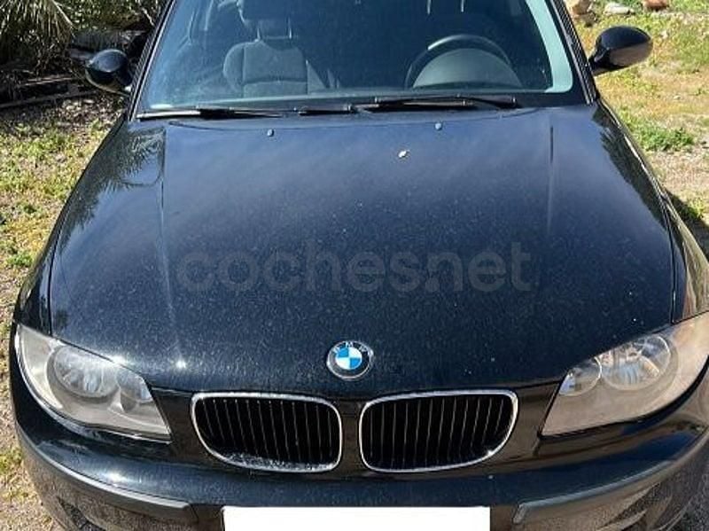 Usado BMW 116 122 CV (89 kW) 2009 Negro Utilitario