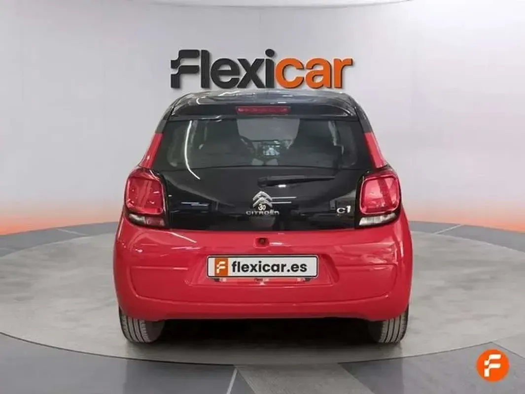 Usado Citroën C1 Feel 82 CV (60 kW) 2018 Rojo Utilitario