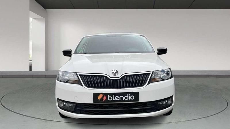 Usado Skoda Rapid Ambition 90 CV (66 kW) 2017 Blanco Utilitario