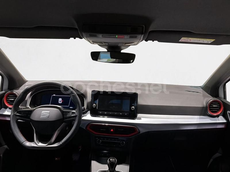 Usado Seat Ibiza FR 110 CV (80 kW) 2024 Blanco Berlina