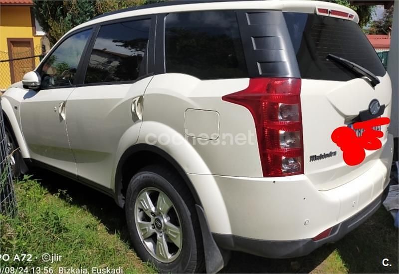Blanco Usado 2014 Mahindra XUV500 SUV | 8000 € - Imagen 1/4