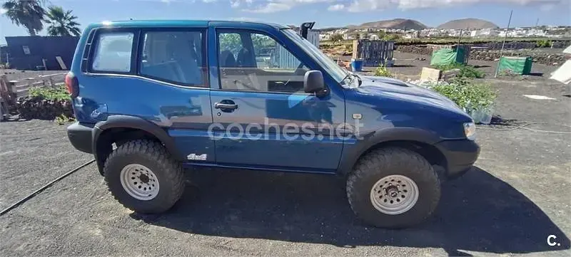 Usado Nissan Terrano 125 CV (91 kW) 2000 Verde SUV