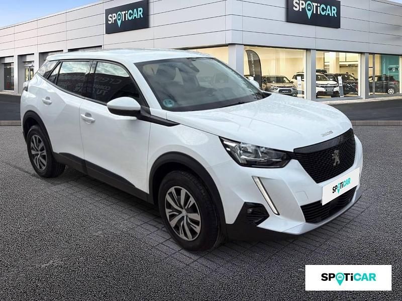 Usado Peugeot 2008 Active 110 CV (80 kW) 2021 Blanco SUV