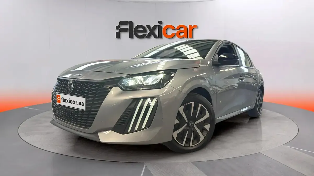 Usado Peugeot 208 Style 110 CV (80 kW) 2025 Gris Utilitario