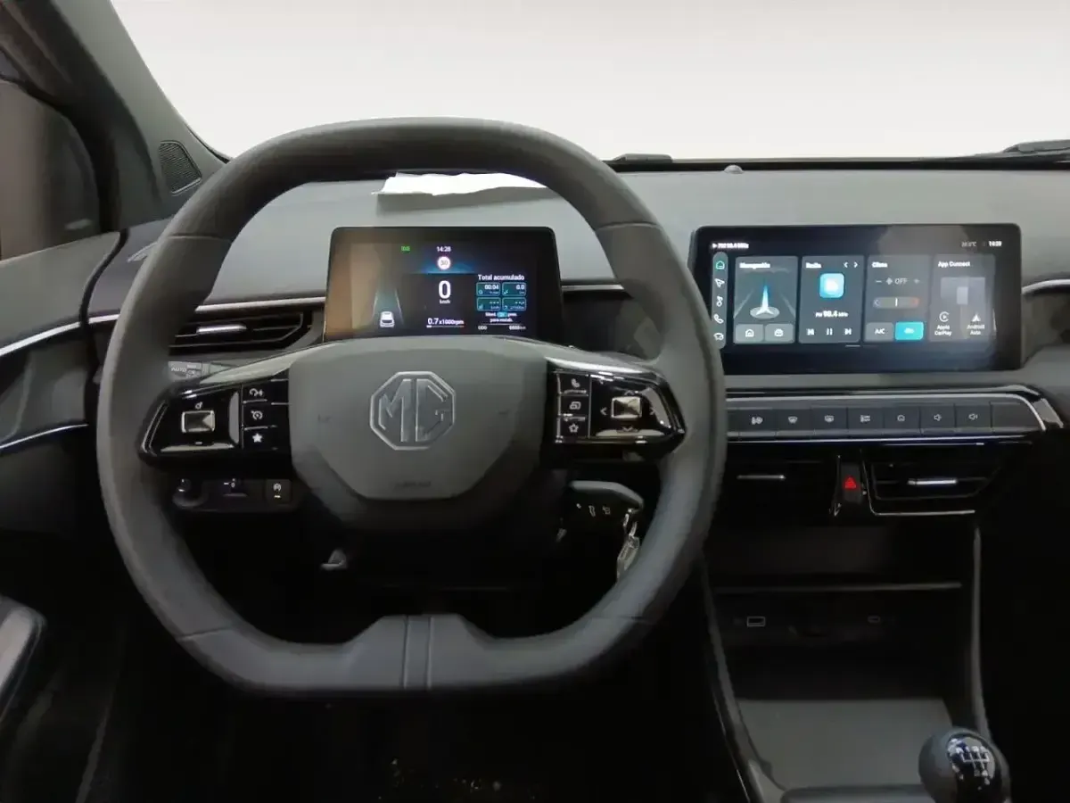 Usado MG MG3 Comfort 194 HP (142 kW) 2025 Cinzento Citadino