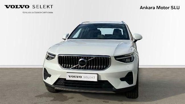 Usado Volvo XC40 Core 211 CV (155 kW) 2023 Blanco SUV