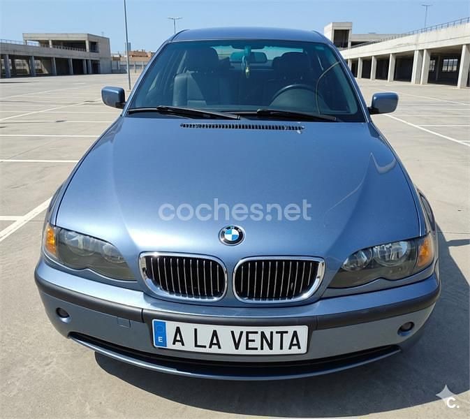 Usado BMW 320 150 CV (110 kW) 2004 Azul Berlina
