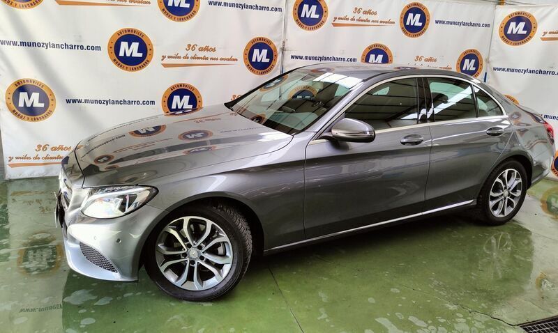 Usado Mercedes C220 170 CV (125 kW) 2017 Gris Berlina