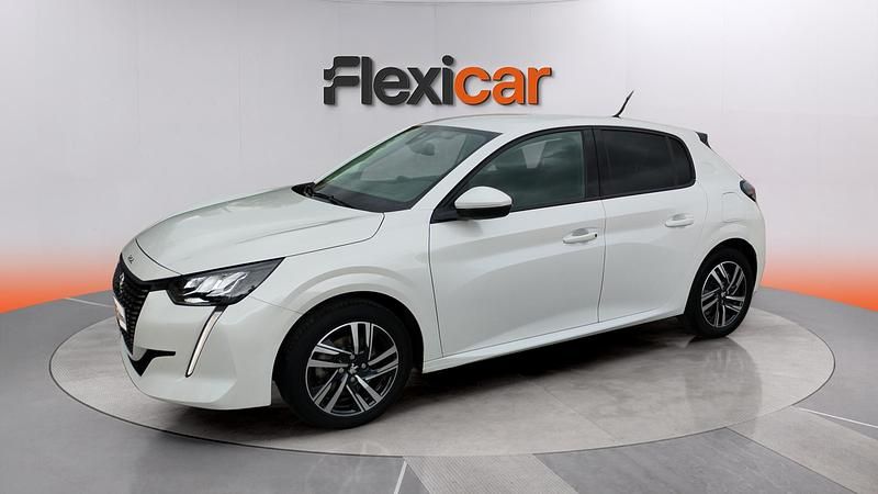Usado Peugeot 208 Allure 101 CV (74 kW) 2021 Blanco Utilitario