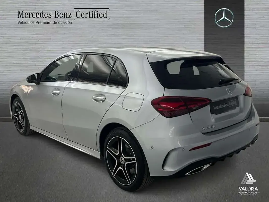 Usado Mercedes A250 218 CV (160 kW) 2025 Berlina
