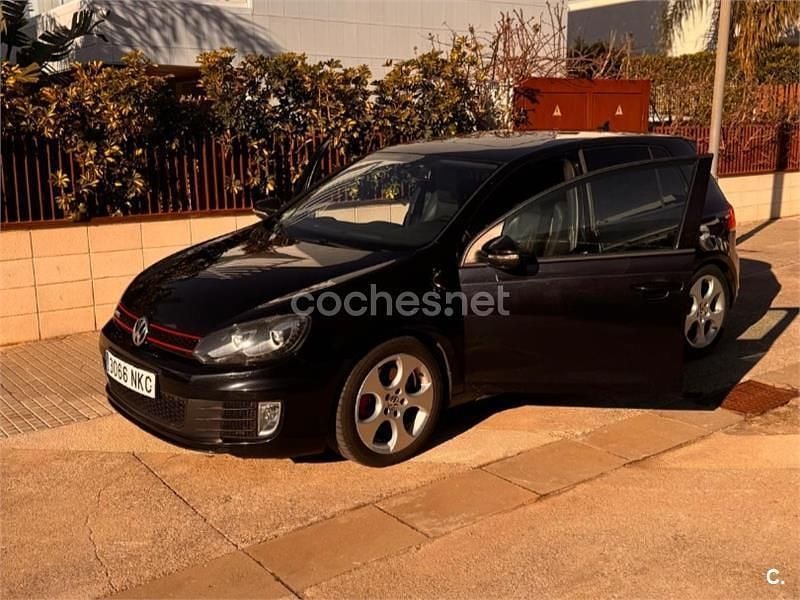 Usado VW Golf VII GTI 210 HP (154 kW) 2013 Preto Sedan