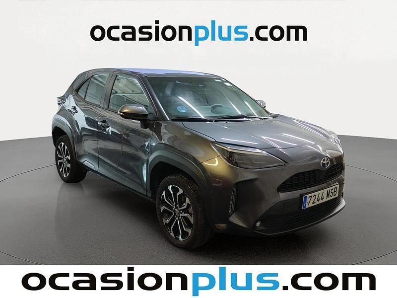 Usado Toyota Yaris Cross Active 116 CV (85 kW) 2024 Blanco SUV