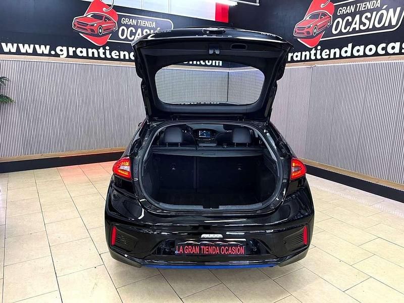 Usado Hyundai Ioniq Style 141 CV (103 kW) 2018 Negro Utilitario