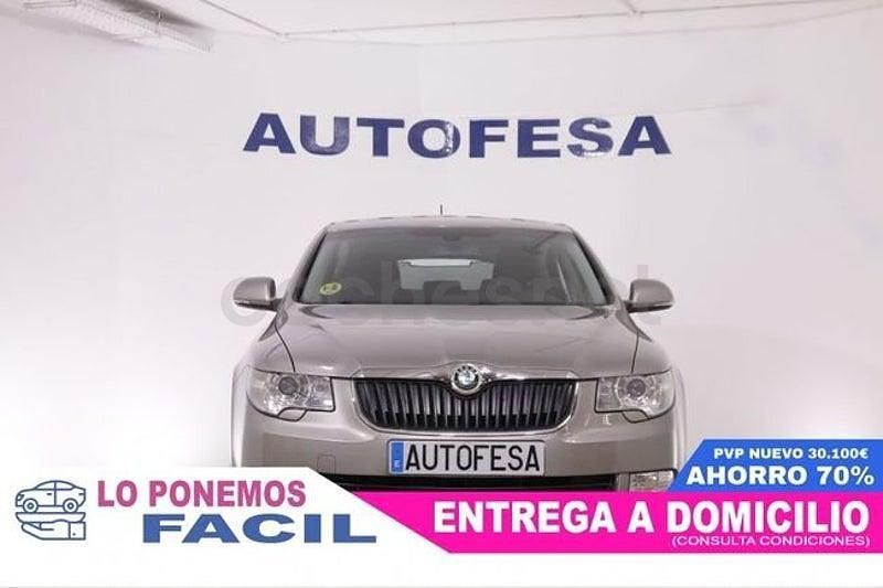 Usado Skoda Superb Elegance 140 CV (102 kW) 2009 Marrón Berlina