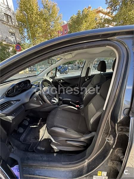 Usado Peugeot 208 Access 82 CV (60 kW) 2015 Gris / plata Utilitario