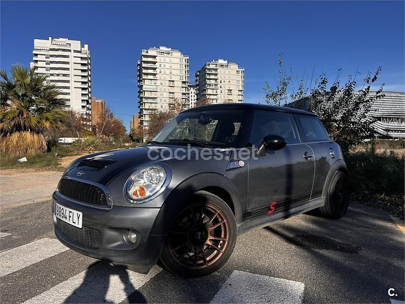 Usado Mini Cooper S 175 CV (128 kW) 2007 Gris / plata Utilitario