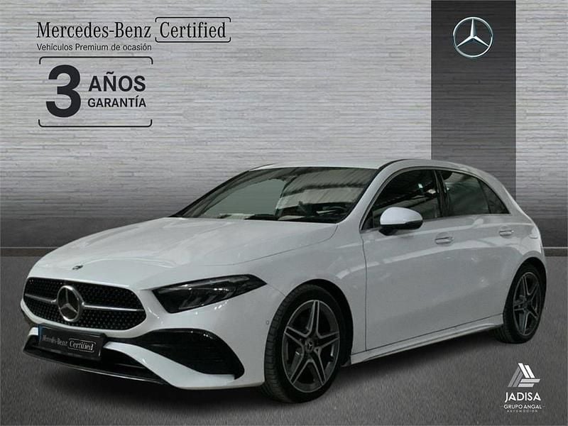 Usado Mercedes A200 AMG line 150 CV (110 kW) 2024 Blanco Berlina
