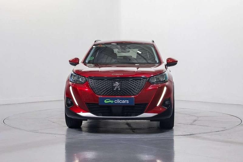 Usado Peugeot 2008 Allure 110 CV (80 kW) 2021 Rojo SUV