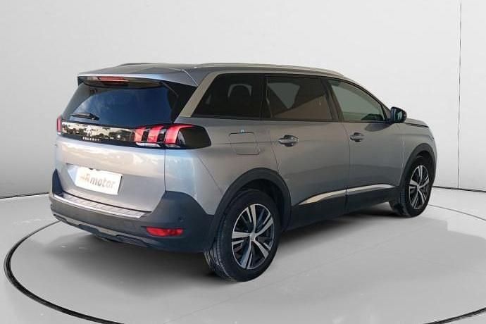 Usado Peugeot 5008 Allure 131 CV (96 kW) 2023 SUV