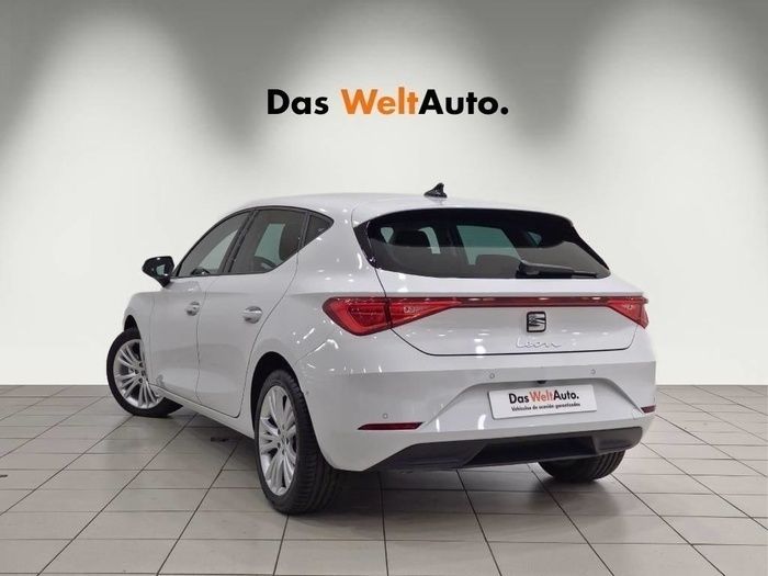 Blanco Usado 2024 Seat Leon Style | 22.900 € (Super precio) - Imagen 1/4