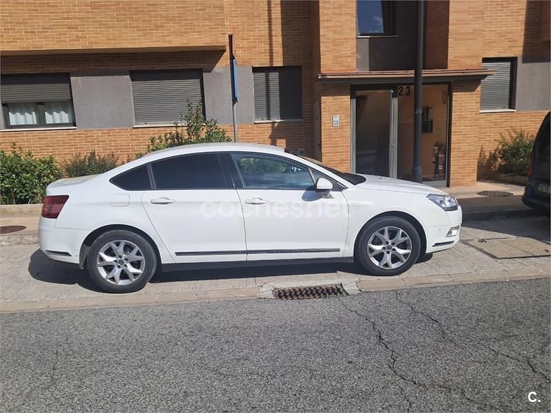 Usado Citroën C5 140 CV (102 kW) 2010 Blanco Berlina