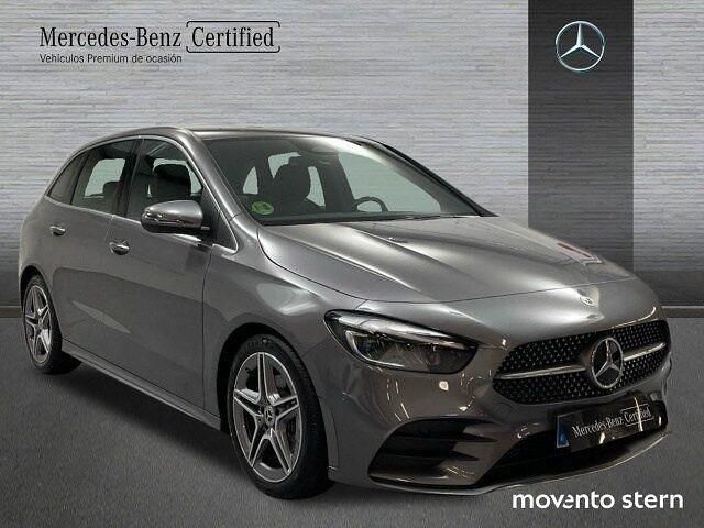 Usado Mercedes B200 AMG line 150 CV (110 kW) 2024 Gris Monovolumen