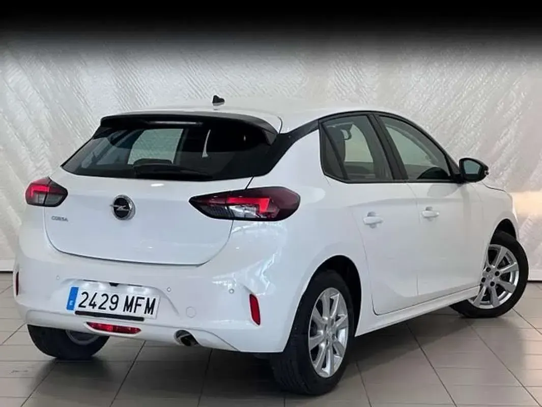 Usado Opel Corsa Edition 101 CV (74 kW) 2023 Blanco Utilitario