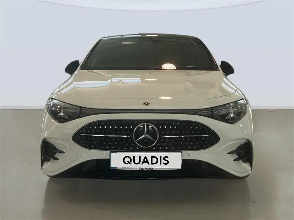 Nuevo Mercedes CLA180 136 CV (100 kW) 2026 Blanco polar Berlina