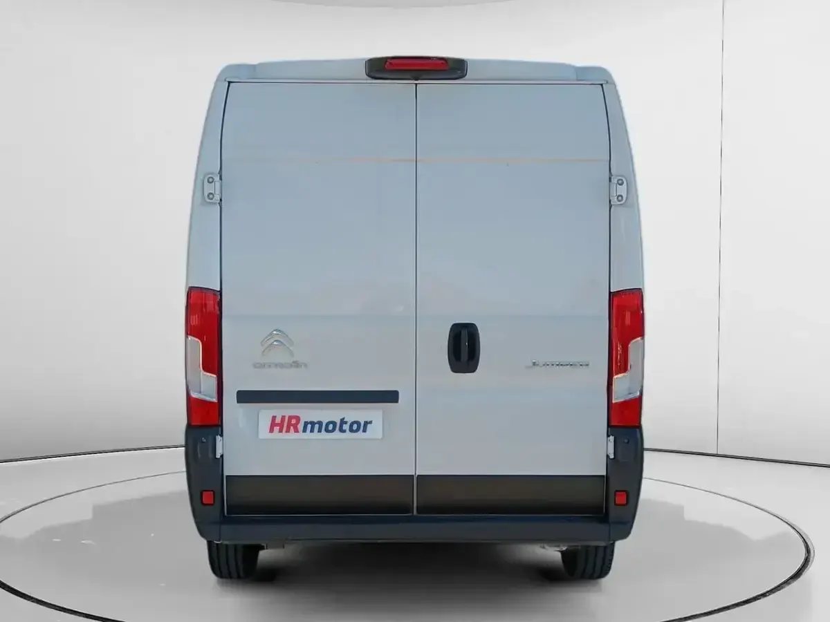 Usado Citroën Jumper 141 HP (103 kW) 2023 Branco Monovolume