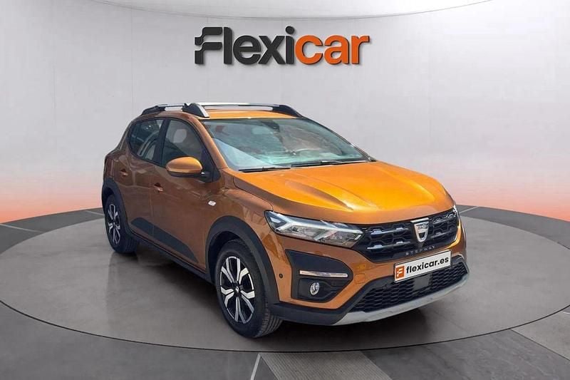Naranja Usado 2021 Dacia Sandero Essentiel Utilitario | 11.690 € (Buen precio) - Imagen 1/4