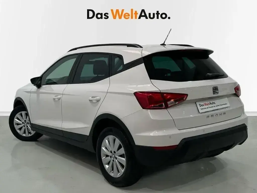 Usado Seat Arona Ecomotive 116 CV (85 kW) 2019 Blanco SUV