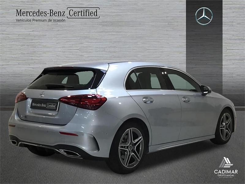 Käytetty Mercedes A200 163 HP (119 kW) 2024 Harmaa Sedan