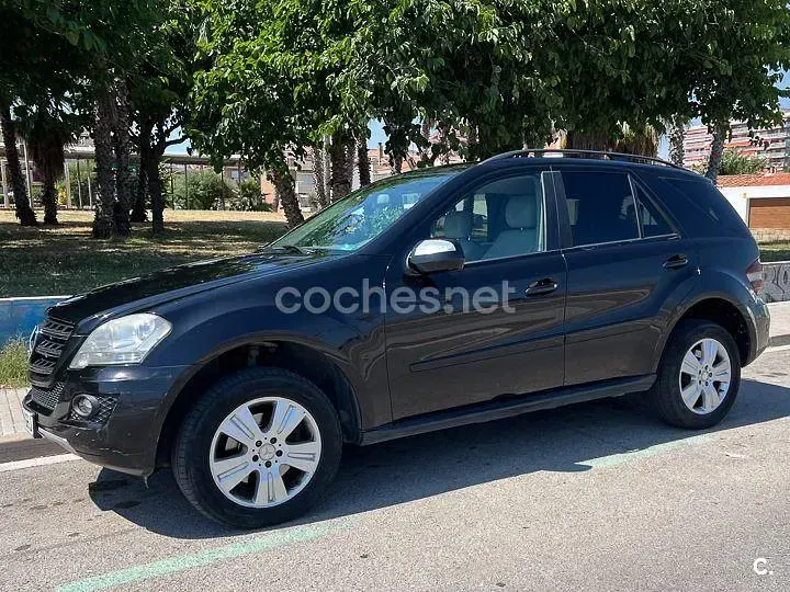 Usado Mercedes ML280 190 CV (139 kW) 2008 Negro SUV