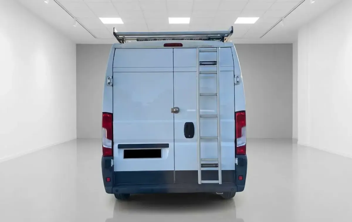 Usado Peugeot Boxer 131 CV (96 kW) 2018 Blanco Van