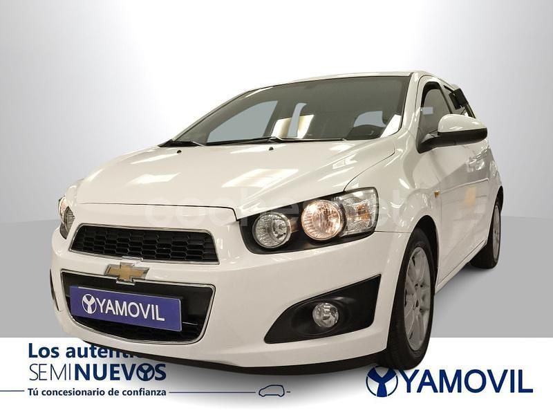 Blanco Usado 2013 Chevrolet Aveo LTZ Berlina | 7950 € (Precio justo) - Imagen 1/4