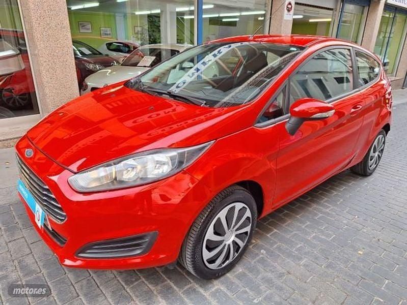 Varios colores Usado 2014 Ford Fiesta Trend Berlina | 6870 € (Precio justo) - Imagen 1/4