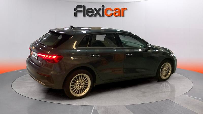 Usado Audi A3 Advanced Plus 117 CV (86 kW) 2021 Gris Berlina