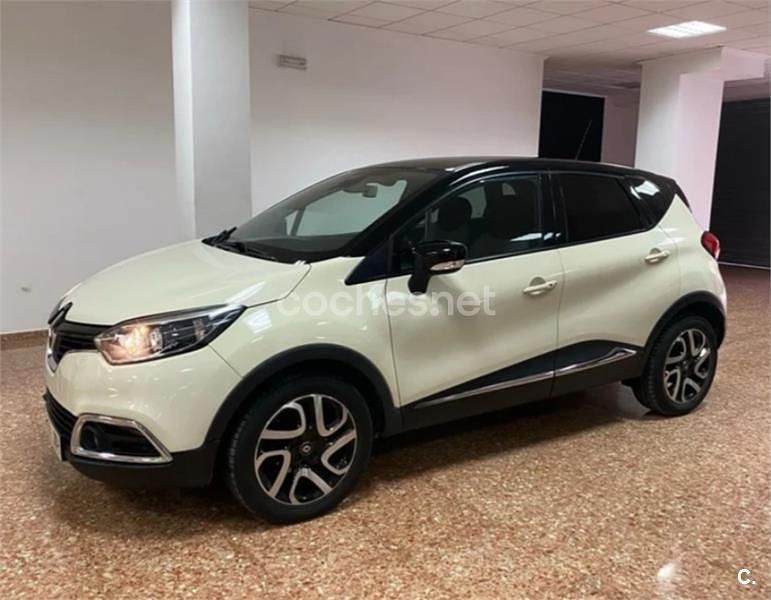 Używany Renault Captur Zen 90 KM (66 kW) 2017 Beżowy SUV