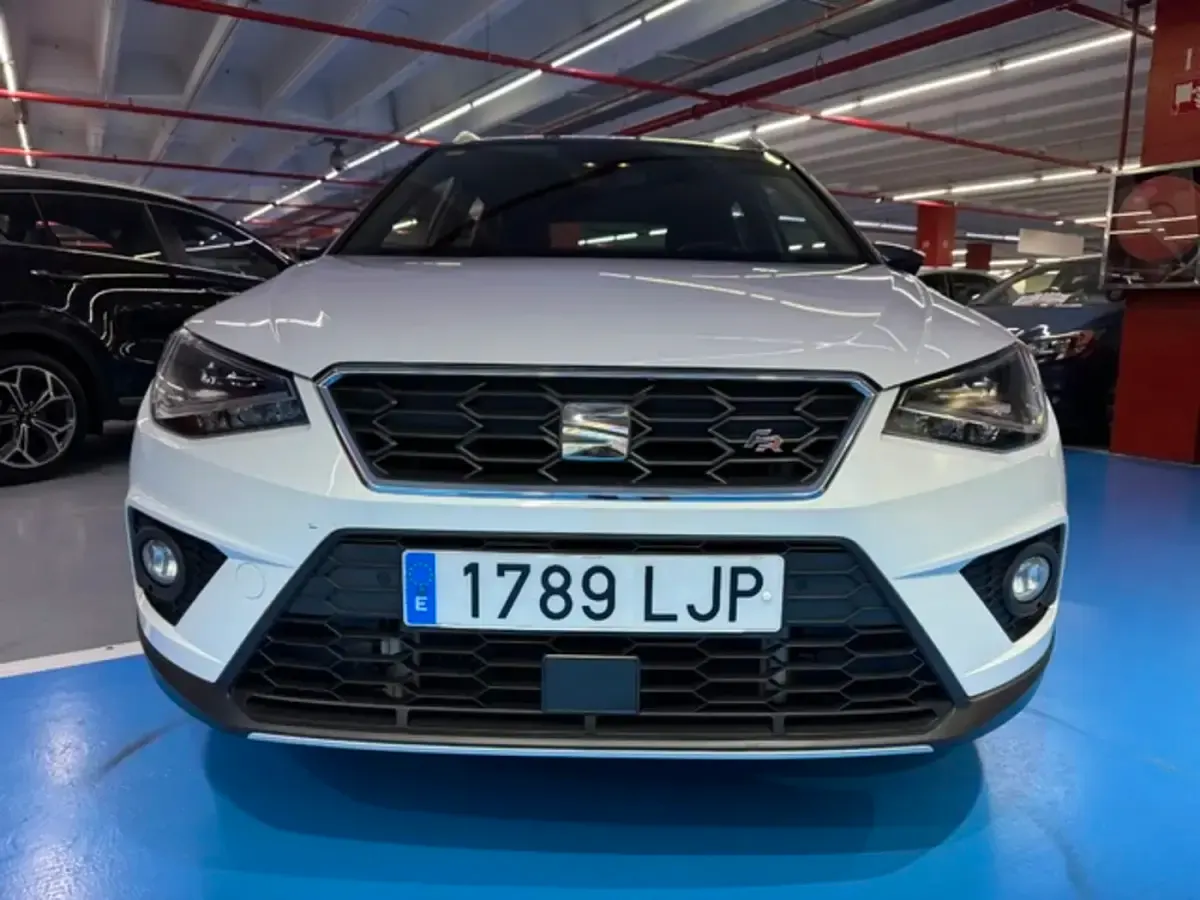 Usado Seat Arona Ecomotive 116 CV (85 kW) 2020 Blanco SUV